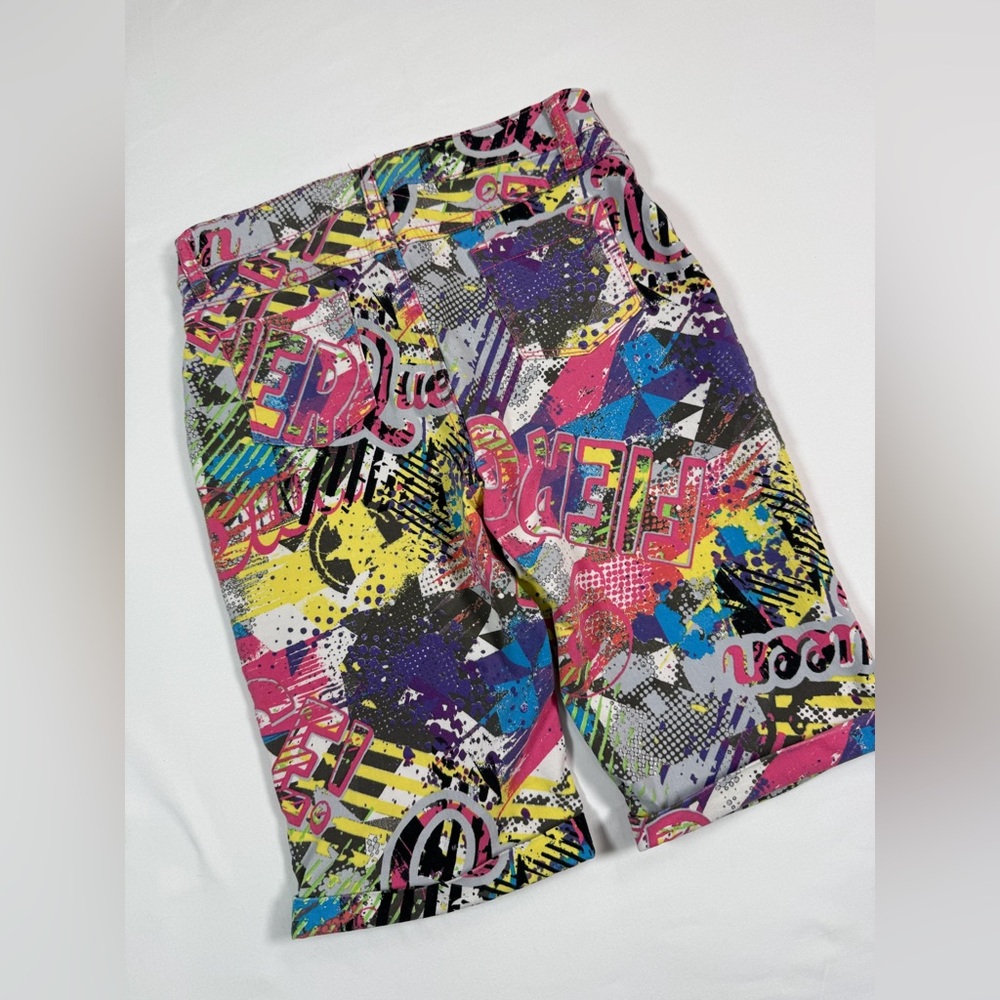 LIKE AN ANGEL‎ Juniors Y2K Inspired Graffiti Design Streetwear Bermuda Shorts 14